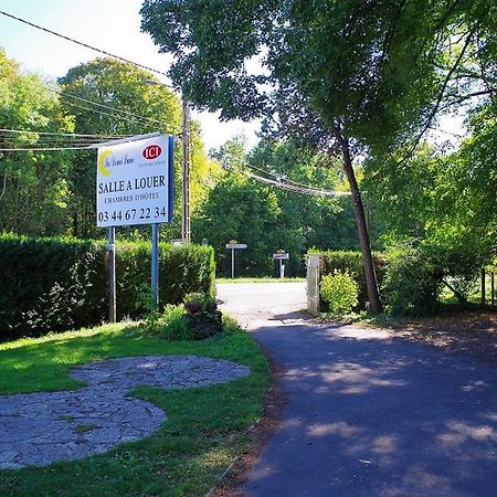 La Demi-Lune Bed and Breakfast Bailleval Eksteriør billede