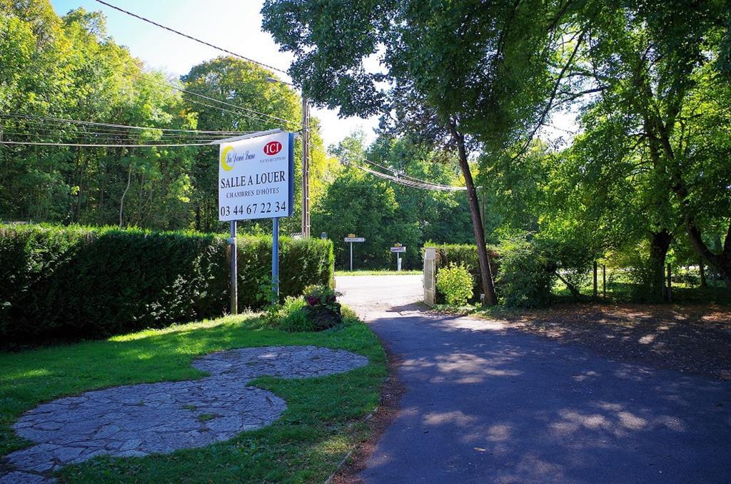 La Demi-Lune Bed and Breakfast Bailleval Eksteriør billede